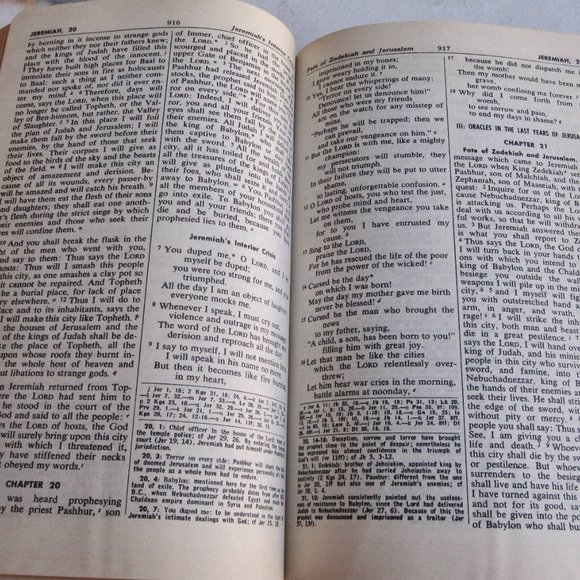 St Joseph Edition NAB New American Bible Medium Size Color Illustrated 1970s - Picture 8 of 10